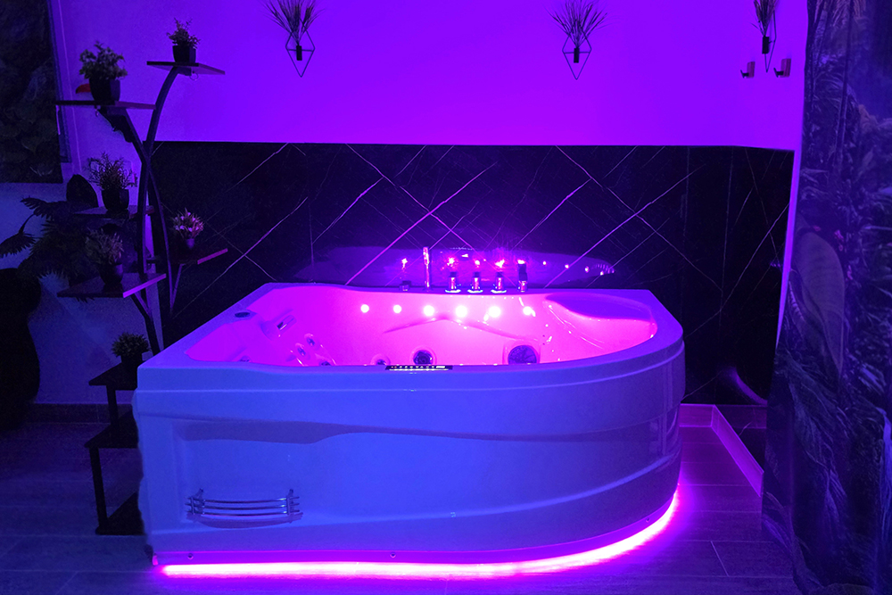 Costa Rica - Suite Romantique à Poilhes